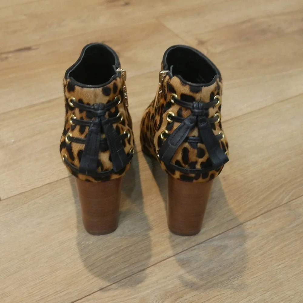 𝅺RACHEL Zoe Trixie Leopard Booties Size 8 - Picture 7 of 10